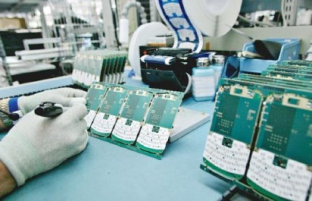 Compania BlackBerry ar putea fi vândută, din cauza concurenţei